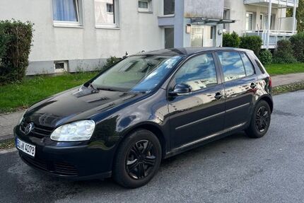 VW Golf 210.000 km 2.700 &euro; Bielefeld 33611