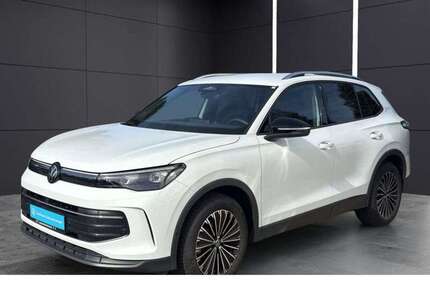 VW Tiguan 9.896 km 33.845 &euro; Bielefeld 33613