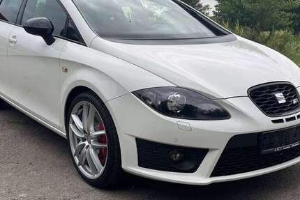 Seat Leon 71.252 km 15.850 &euro; Bielefeld 33605