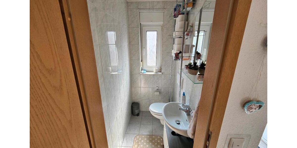 Doppelhaushälfte Lage - 9 Zimmer, 172 m&sup2;, 435.000&euro; | Angebot:27242749