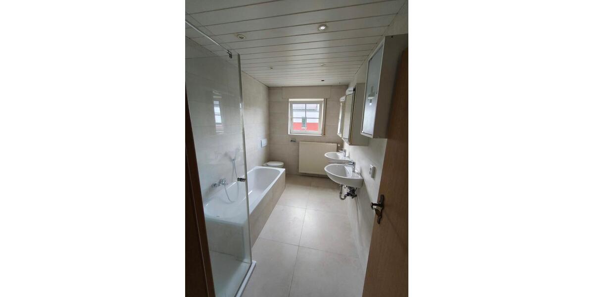 Reihenhaus Bielefeld Schildesche - 6 Zimmer, 138 m&sup2;, 349.000&euro; | Angebot:27450608