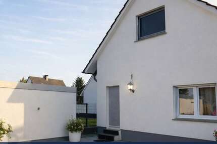 Haus Gütersloh Avenwedde - 11 Zimmer, 258 m&sup2;, 599.000&euro; | Angebot:25723912