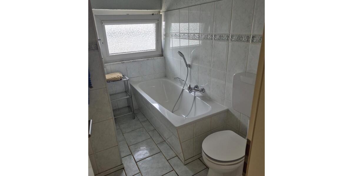 Einfamilienhaus Gütersloh - 8 Zimmer, 180 m&sup2;, 620.000&euro; | Angebot:27428611