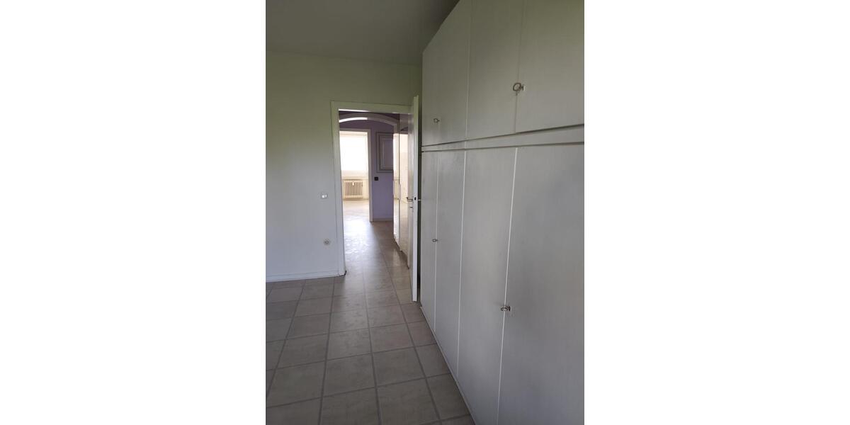 Etagenwohnung Bielefeld Heepen - 3 Zimmer, 70 m&sup2;, 190.000&euro; | Angebot:27413695
