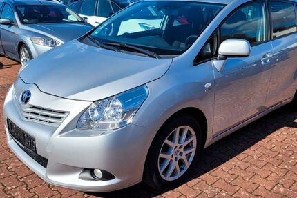 Toyota Verso 169.297 km 7.200 &euro; Halle (Westfalen) 33790